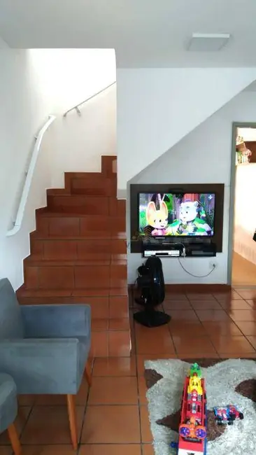 Sobrado com 3 quartos à venda, 113m2 em Jardim Santo Elias, São Paulo - SP - imagem 4 Foto 4 de Sobrado com 3 quartos à venda, 113m2 em Jardim Santo Elias, São Paulo - SP