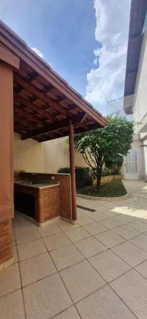 Sobrado com 3 quartos à venda, 150m2 em Vila Campesina, Osasco - SP - imagem 6 Foto 6 de Sobrado com 3 quartos à venda, 150m2 em Vila Campesina, Osasco - SP