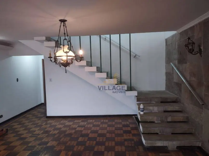 Sobrado com 3 quartos à venda, 328m2 em Parque São Domingos, São Paulo - SP - imagem 4 Foto 4 de Sobrado com 3 quartos à venda, 328m2 em Parque São Domingos, São Paulo - SP