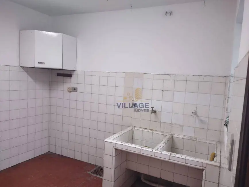 Sobrado com 3 quartos à venda, 328m2 em Parque São Domingos, São Paulo - SP - imagem 8 Foto 8 de Sobrado com 3 quartos à venda, 328m2 em Parque São Domingos, São Paulo - SP