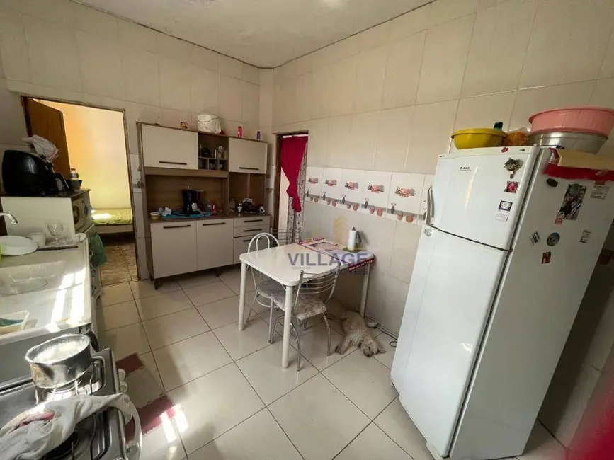 Foto 2 de Casa com 2 quartos à venda, 210m2 em Vila Fanton, São Paulo - SP
