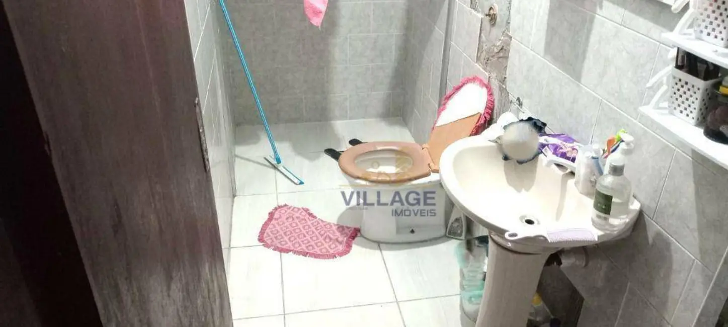 Foto 9 de Casa com 3 quartos à venda, 240m2 em Jardim Santo Elias, São Paulo - SP