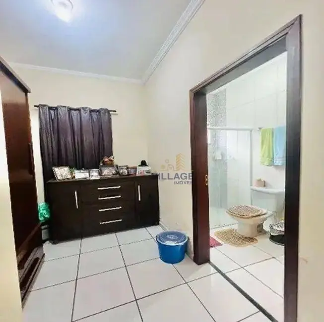 Casa com 3 quartos à venda, 125m2 em Jardim Veneza, Pirassununga - SP - imagem 9 Foto 9 de Casa com 3 quartos à venda, 125m2 em Jardim Veneza, Pirassununga - SP