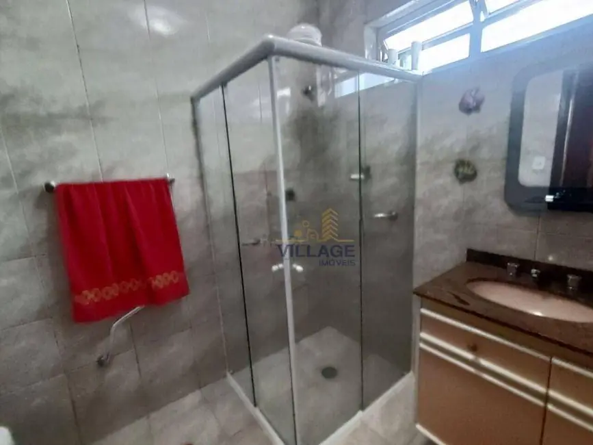 Foto 5 de Casa com 2 quartos à venda, 330m2 em Parque Maria Domitila, São Paulo - SP