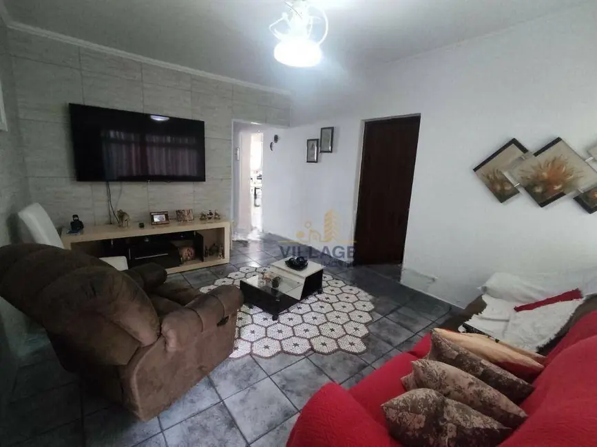 Foto 3 de Casa com 2 quartos à venda, 330m2 em Parque Maria Domitila, São Paulo - SP