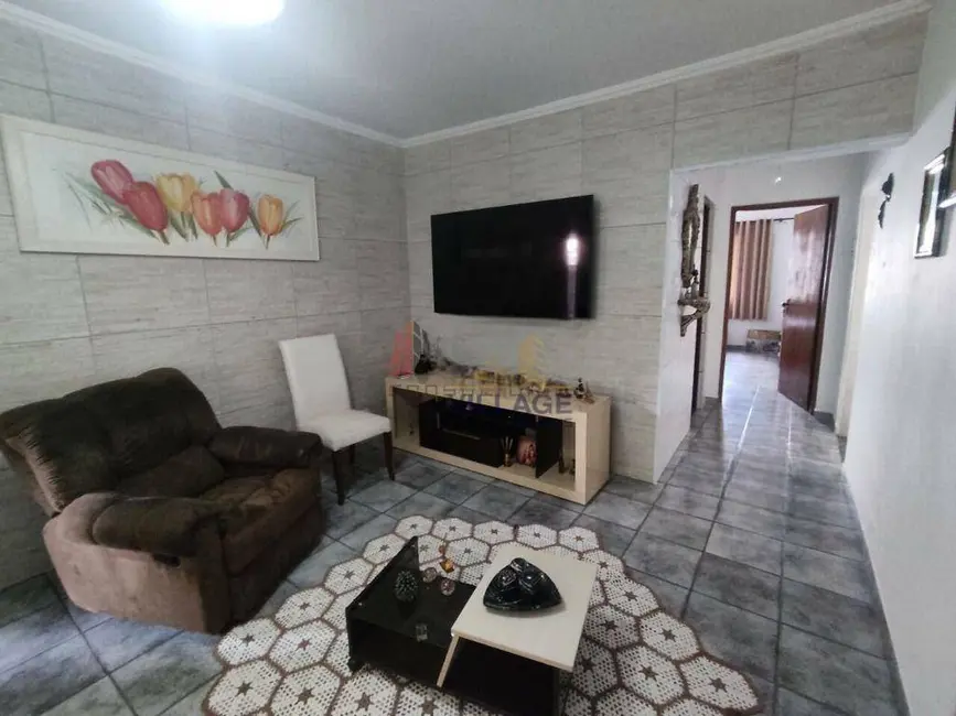 Foto 4 de Casa com 2 quartos à venda, 330m2 em Parque Maria Domitila, São Paulo - SP