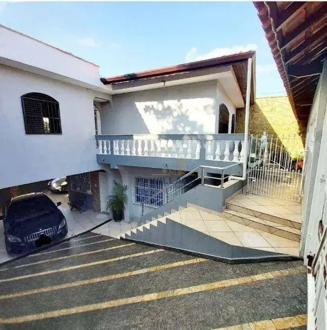 Casa com 3 quartos à venda, 200m2 em Vila Santa Edwiges, São Paulo - SP - imagem 1 Foto 1 de Casa com 3 quartos à venda, 200m2 em Vila Santa Edwiges, São Paulo - SP