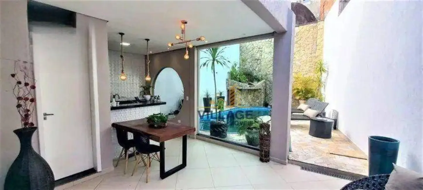 Foto 1 de Sobrado com 3 quartos à venda, 200m2 em São Paulo - SP