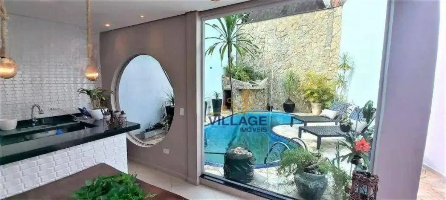 Foto 2 de Sobrado com 3 quartos à venda, 200m2 em São Paulo - SP