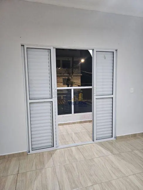 Casa com 2 quartos para alugar, 100m2 em Jardim Jaraguá, São Paulo - SP - imagem 8 Foto 8 de Casa com 2 quartos para alugar, 100m2 em Jardim Jaraguá, São Paulo - SP