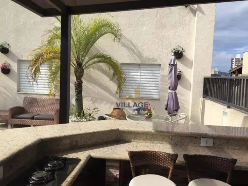 Cobertura com 2 quartos à venda, 250m2 em Guaruja - SP - imagem 9 Foto 9 de Cobertura com 2 quartos à venda, 250m2 em Guaruja - SP