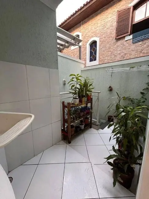 Sobrado com 3 quartos à venda, 121m2 em Jardim Pinheiros, São Paulo - SP - imagem 8 Foto 8 de Sobrado com 3 quartos à venda, 121m2 em Jardim Pinheiros, São Paulo - SP