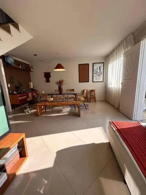 Sobrado com 3 quartos à venda, 121m2 em Jardim Pinheiros, São Paulo - SP - imagem 1 Foto 1 de Sobrado com 3 quartos à venda, 121m2 em Jardim Pinheiros, São Paulo - SP