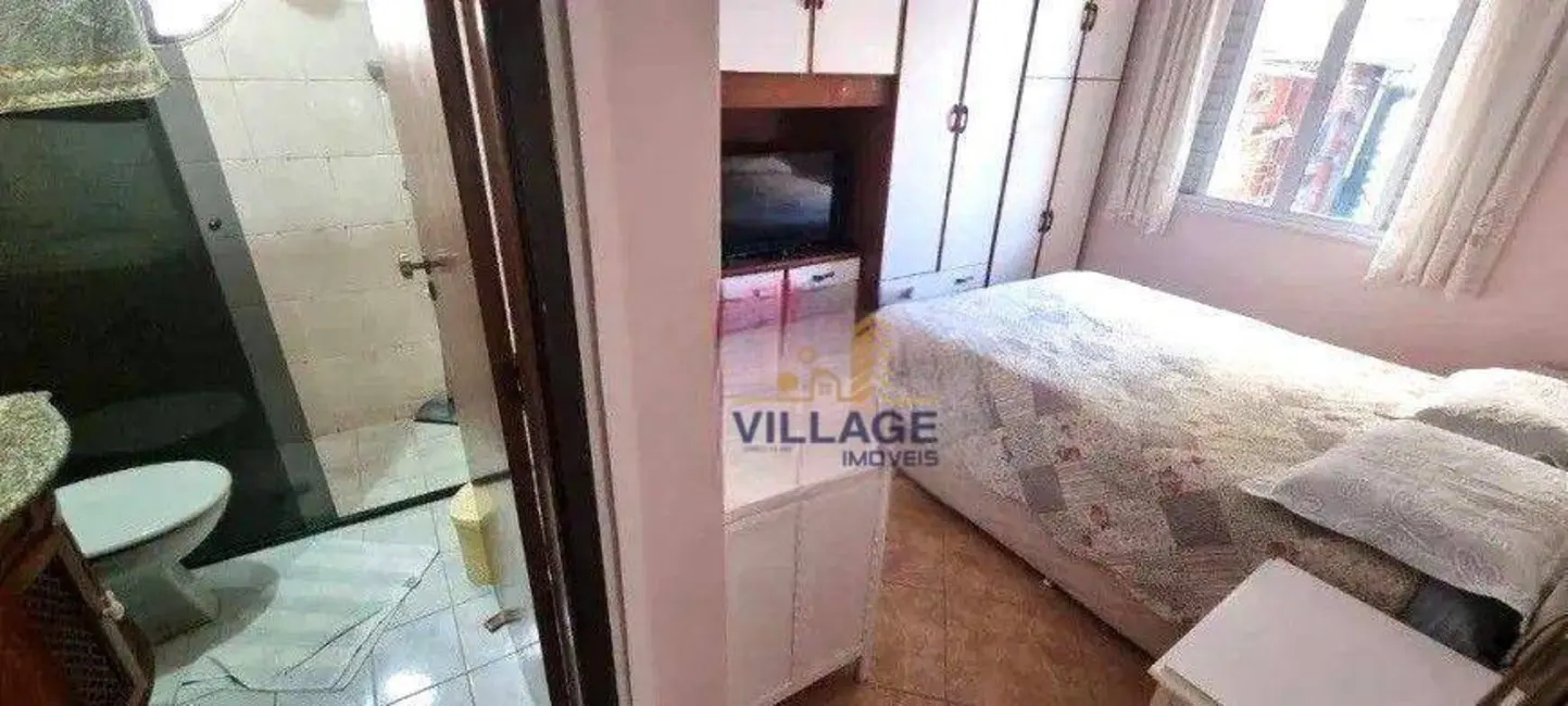 Foto 8 de Casa com 3 quartos à venda, 267m2 em Parque Maria Domitila, São Paulo - SP