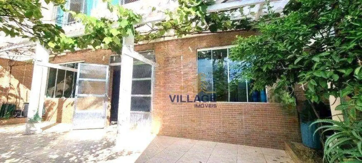 Foto 1 de Casa com 3 quartos à venda, 267m2 em Parque Maria Domitila, São Paulo - SP