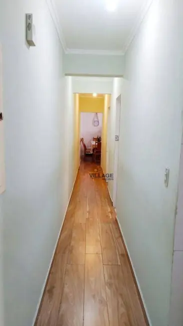 Casa com 2 quartos à venda, 250m2 em Jardim Britânia, São Paulo - SP - imagem 6 Foto 6 de Casa com 2 quartos à venda, 250m2 em Jardim Britânia, São Paulo - SP