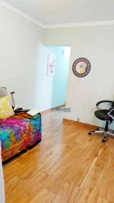 Casa com 2 quartos à venda, 250m2 em Jardim Britânia, São Paulo - SP - imagem 4 Foto 4 de Casa com 2 quartos à venda, 250m2 em Jardim Britânia, São Paulo - SP