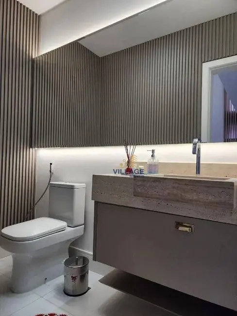 Foto 8 de Casa à venda em Santana De Parnaiba - SP