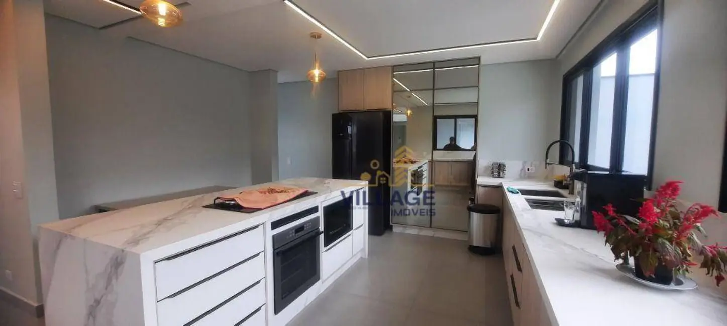 Casa de Condomínio com 5 quartos à venda, 640m2 em Nova Caieiras, Caieiras - SP - imagem 8 Foto 8 de Casa de Condomínio com 5 quartos à venda, 640m2 em Nova Caieiras, Caieiras - SP