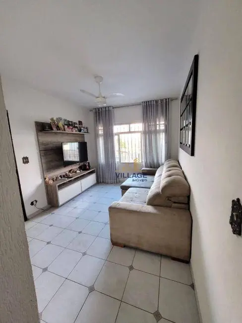 Casa com 2 quartos à venda, 172m2 em Ayrosa, Osasco - SP - imagem 8 Foto 8 de Casa com 2 quartos à venda, 172m2 em Ayrosa, Osasco - SP