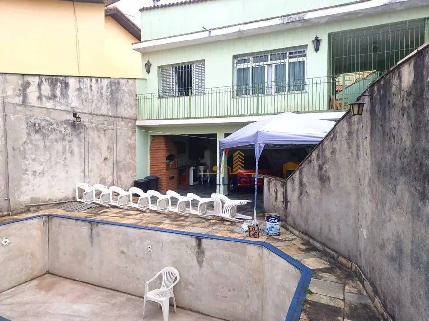 Casa com 2 quartos à venda, 172m2 em Ayrosa, Osasco - SP - imagem 3 Foto 3 de Casa com 2 quartos à venda, 172m2 em Ayrosa, Osasco - SP