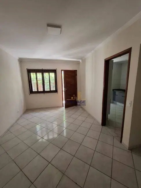 Casa com 2 quartos para alugar, 70m2 em Parque São Domingos, São Paulo - SP - imagem 4 Foto 4 de Casa com 2 quartos para alugar, 70m2 em Parque São Domingos, São Paulo - SP