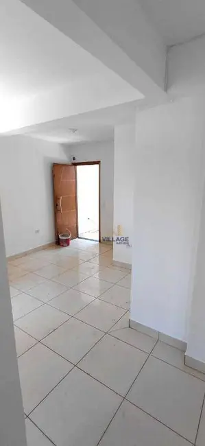 Casa com 2 quartos para alugar, 45m2 em Parque Anhangüera (São Domingos), São Paulo - SP - imagem 3 Foto 3 de Casa com 2 quartos para alugar, 45m2 em Parque Anhangüera (São Domingos), São Paulo - SP
