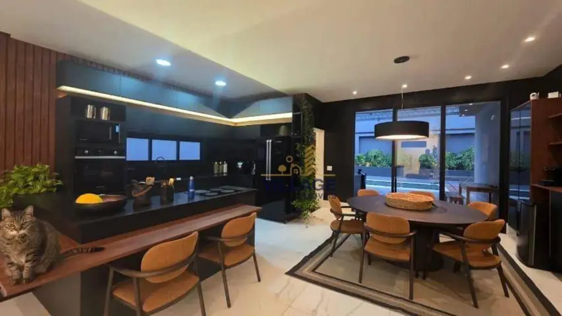 Foto 2 de Casa de Condomínio com 3 quartos à venda, 320m2 em Santana De Parnaiba - SP