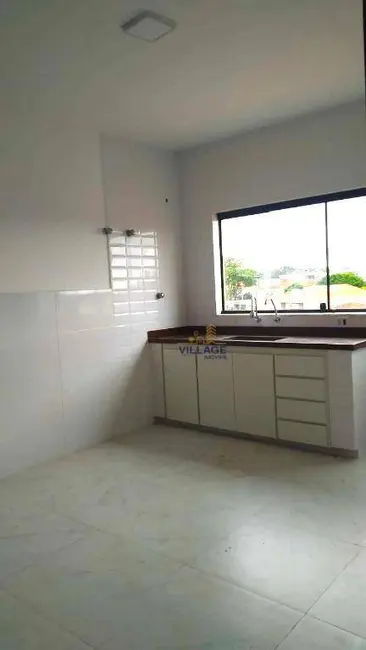 Foto 8 de Sobrado com 3 quartos para alugar, 200m2 em Parque São Domingos, São Paulo - SP