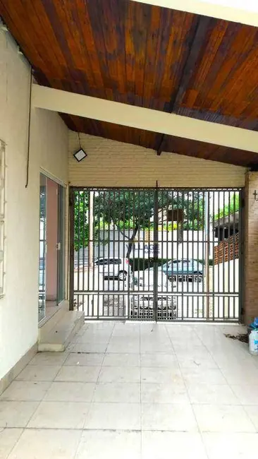 Foto 2 de Casa com 3 quartos para alugar, 130m2 em Vila Anastácio, São Paulo - SP