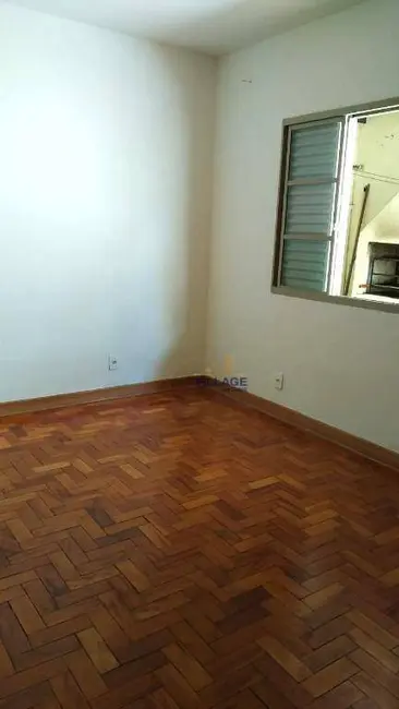 Foto 9 de Casa com 2 quartos à venda e para alugar, 385m2 em Vila Mangalot, São Paulo - SP