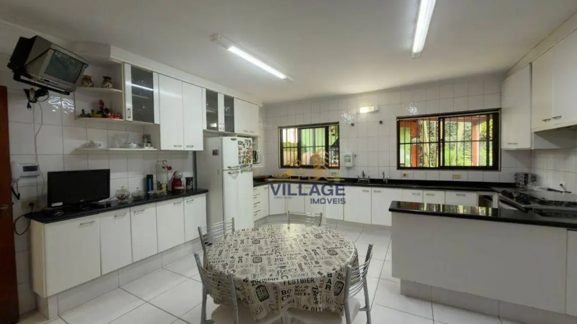 Sobrado com 3 quartos à venda, 240m2 em Adalgisa, Osasco - SP - imagem 9 Foto 9 de Sobrado com 3 quartos à venda, 240m2 em Adalgisa, Osasco - SP