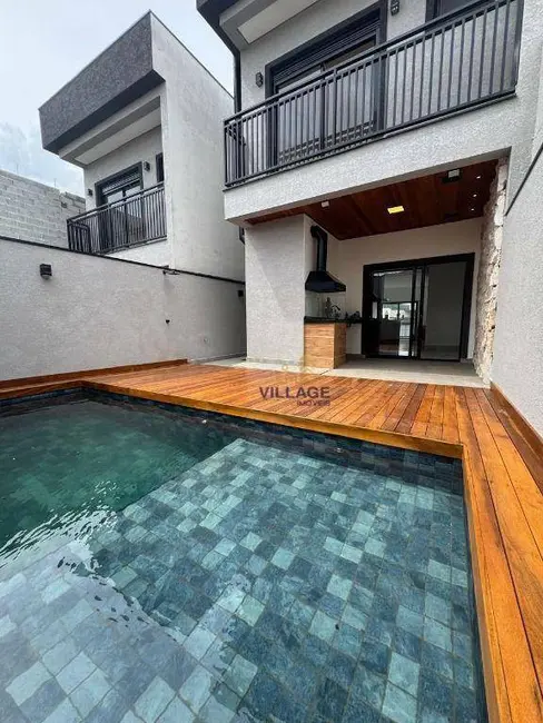 Foto 1 de Sobrado com 3 quartos à venda, 150m2 em Santana De Parnaiba - SP