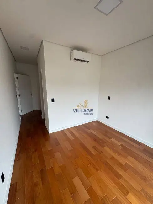 Foto 7 de Sobrado com 3 quartos à venda, 150m2 em Santana De Parnaiba - SP
