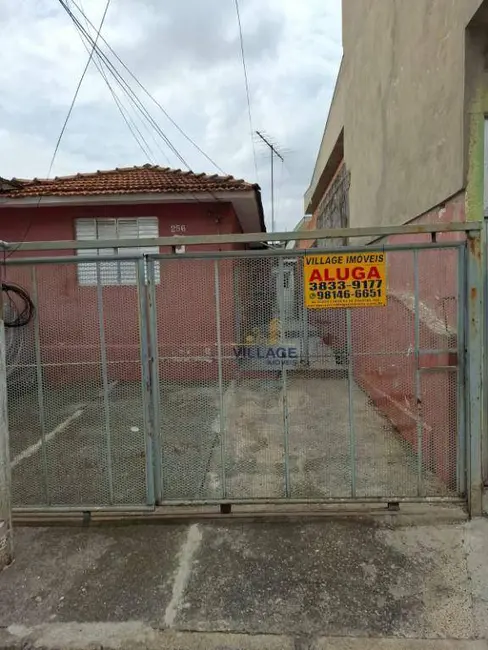 Foto 1 de Casa com 1 quarto para alugar, 70m2 em Ayrosa, Osasco - SP