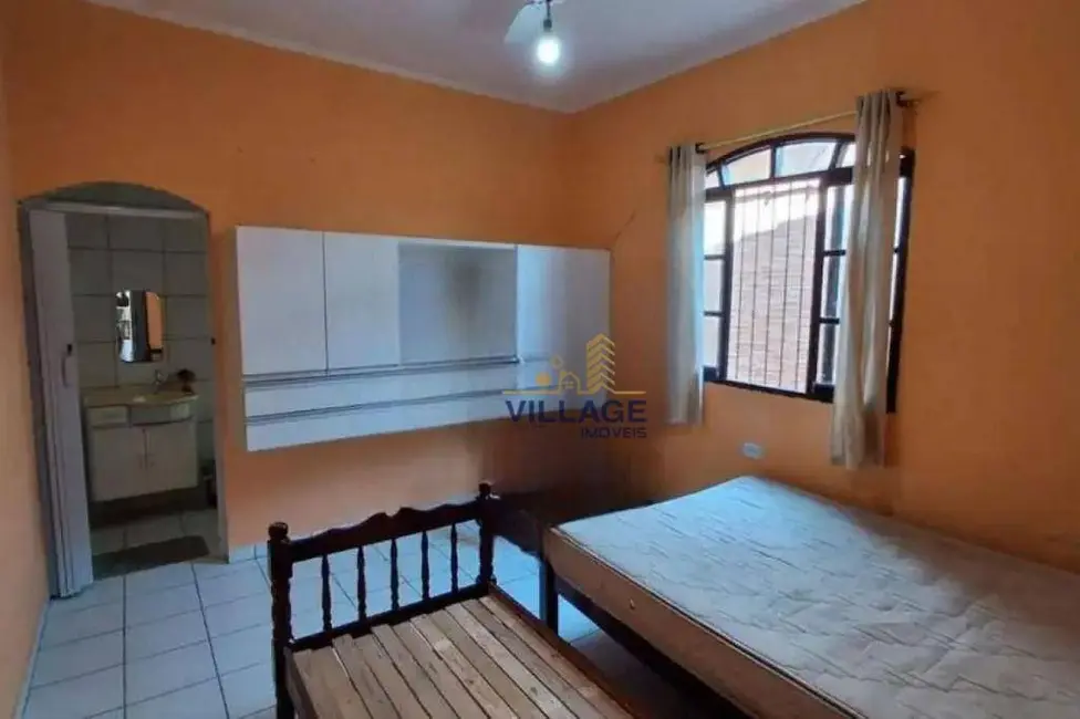 Foto 9 de Casa com 2 quartos à venda, 142m2 em Mongagua - SP