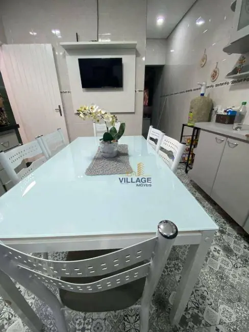 Foto 5 de Sobrado com 3 quartos à venda e para alugar, 150m2 em Parque São Domingos, São Paulo - SP