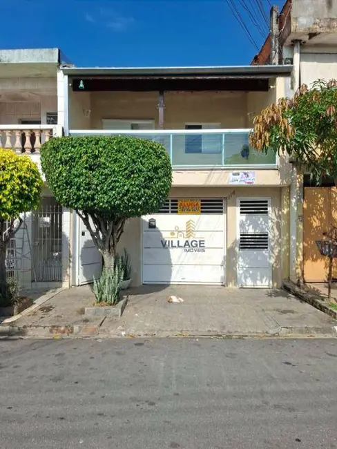 Foto 3 de Casa com 3 quartos para alugar, 200m2 em Companhia Fazenda Belém, Franco Da Rocha - SP