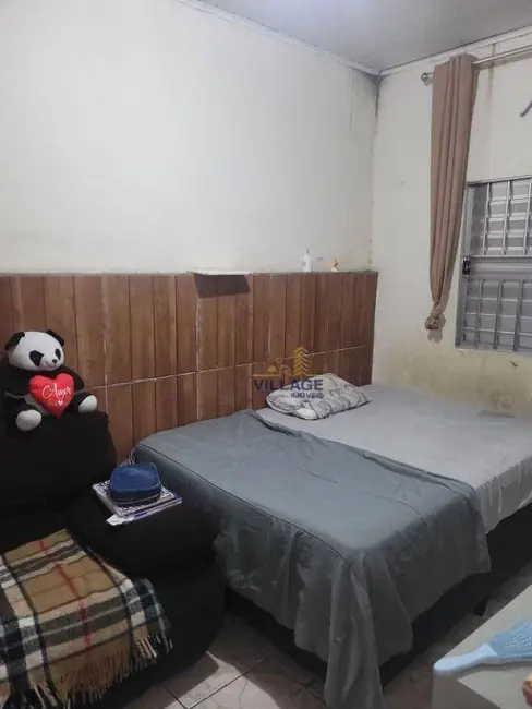 Foto 2 de Casa com 6 quartos à venda, 143m2 em Jardim Marisa, São Paulo - SP