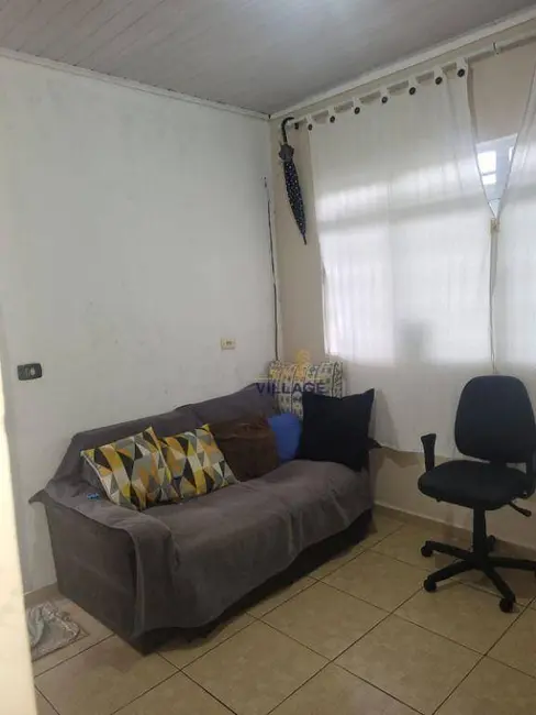 Foto 9 de Casa com 6 quartos à venda, 143m2 em Jardim Marisa, São Paulo - SP