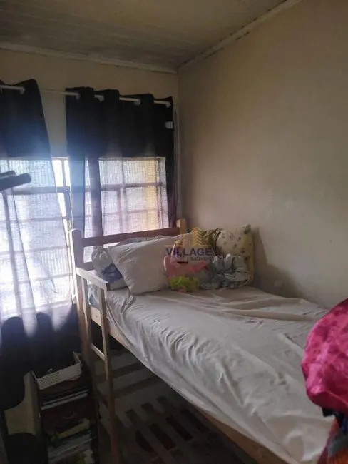 Foto 3 de Casa com 6 quartos à venda, 143m2 em Jardim Marisa, São Paulo - SP
