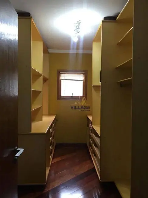 Foto 2 de Casa de Condomínio com 4 quartos à venda e para alugar, 307m2 em Santana De Parnaiba - SP