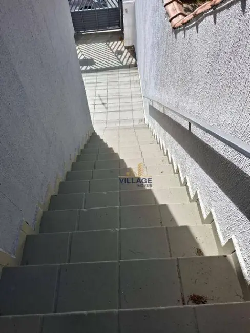 Sobrado com 3 quartos para alugar, 200m2 em Jardim Santo Elias, São Paulo - SP - imagem 6 Foto 6 de Sobrado com 3 quartos para alugar, 200m2 em Jardim Santo Elias, São Paulo - SP