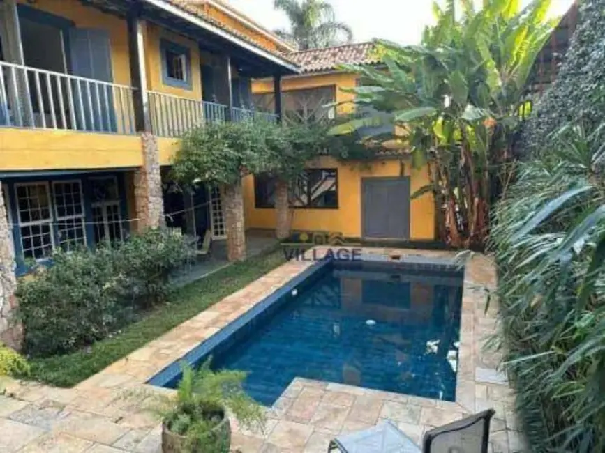 Foto 1 de Casa com 4 quartos à venda, 600m2 em Barueri - SP
