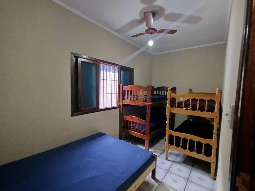 Foto 9 de Casa com 2 quartos à venda, 126m2 em Maracanã, Praia Grande - SP