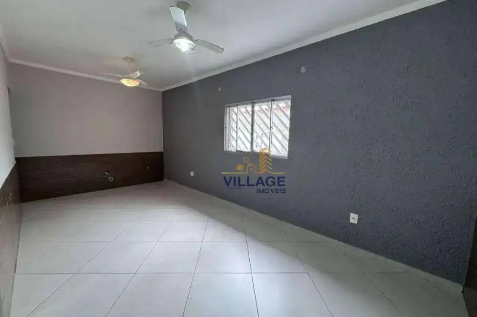 Casa com 2 quartos à venda, 250m2 em Maracanã, Praia Grande - SP - imagem 4 Foto 4 de Casa com 2 quartos à venda, 250m2 em Maracanã, Praia Grande - SP
