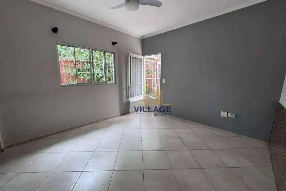 Casa com 2 quartos à venda, 250m2 em Maracanã, Praia Grande - SP - imagem 3 Foto 3 de Casa com 2 quartos à venda, 250m2 em Maracanã, Praia Grande - SP