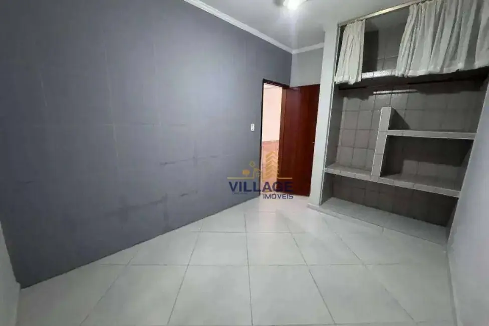 Casa com 2 quartos à venda, 250m2 em Maracanã, Praia Grande - SP - imagem 9 Foto 9 de Casa com 2 quartos à venda, 250m2 em Maracanã, Praia Grande - SP