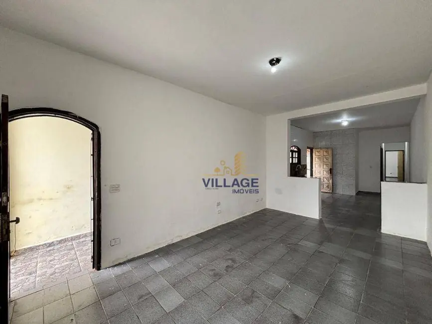 Foto 7 de Casa com 2 quartos à venda, 170m2 em Maracanã, Praia Grande - SP