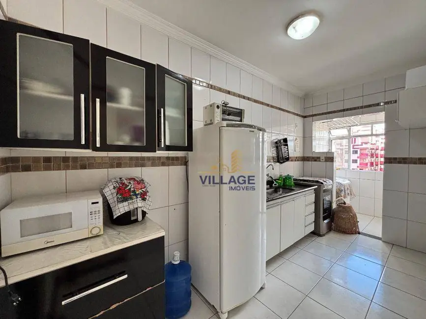 Foto 8 de Apartamento com 2 quartos à venda, 73m2 em Tupi, Praia Grande - SP